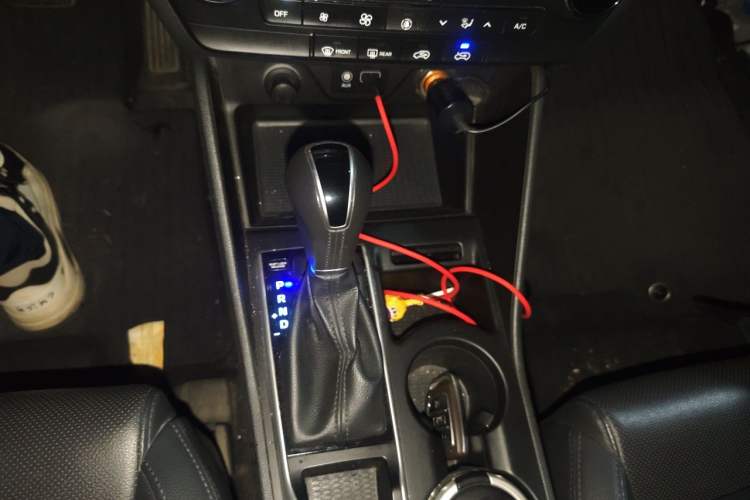 Used Hyundai Tucson 2018 1.6T Dual-Clutch Two-Wheel Drive 15th Anniversary Special Edition Gear Lever
