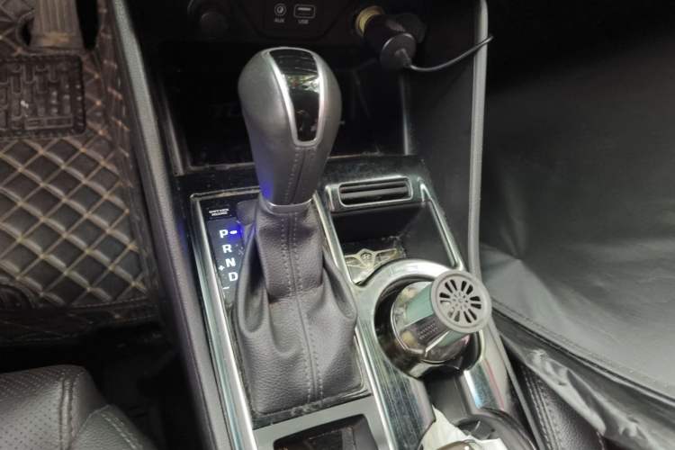 Used Hyundai Tucson 2018 1.6T Dual-Clutch Two-Wheel Drive 15th Anniversary Special Edition Gear Lever