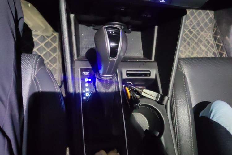 Used Hyundai Tucson 2018 1.6T Dual-Clutch Two-Wheel Drive 15th Anniversary Special Edition Gear Lever