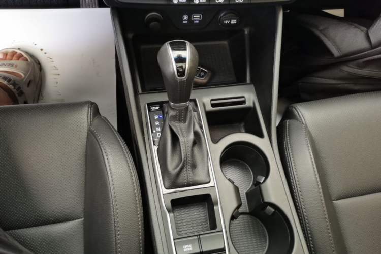 Used Hyundai Tucson 2018 1.6T Dual-Clutch Two-Wheel Drive 15th Anniversary Special Edition Gear Lever