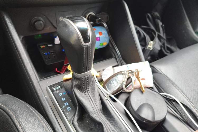 Used Hyundai Tucson 2018 1.6T Dual-Clutch Two-Wheel Drive 15th Anniversary Special Edition Gear Lever