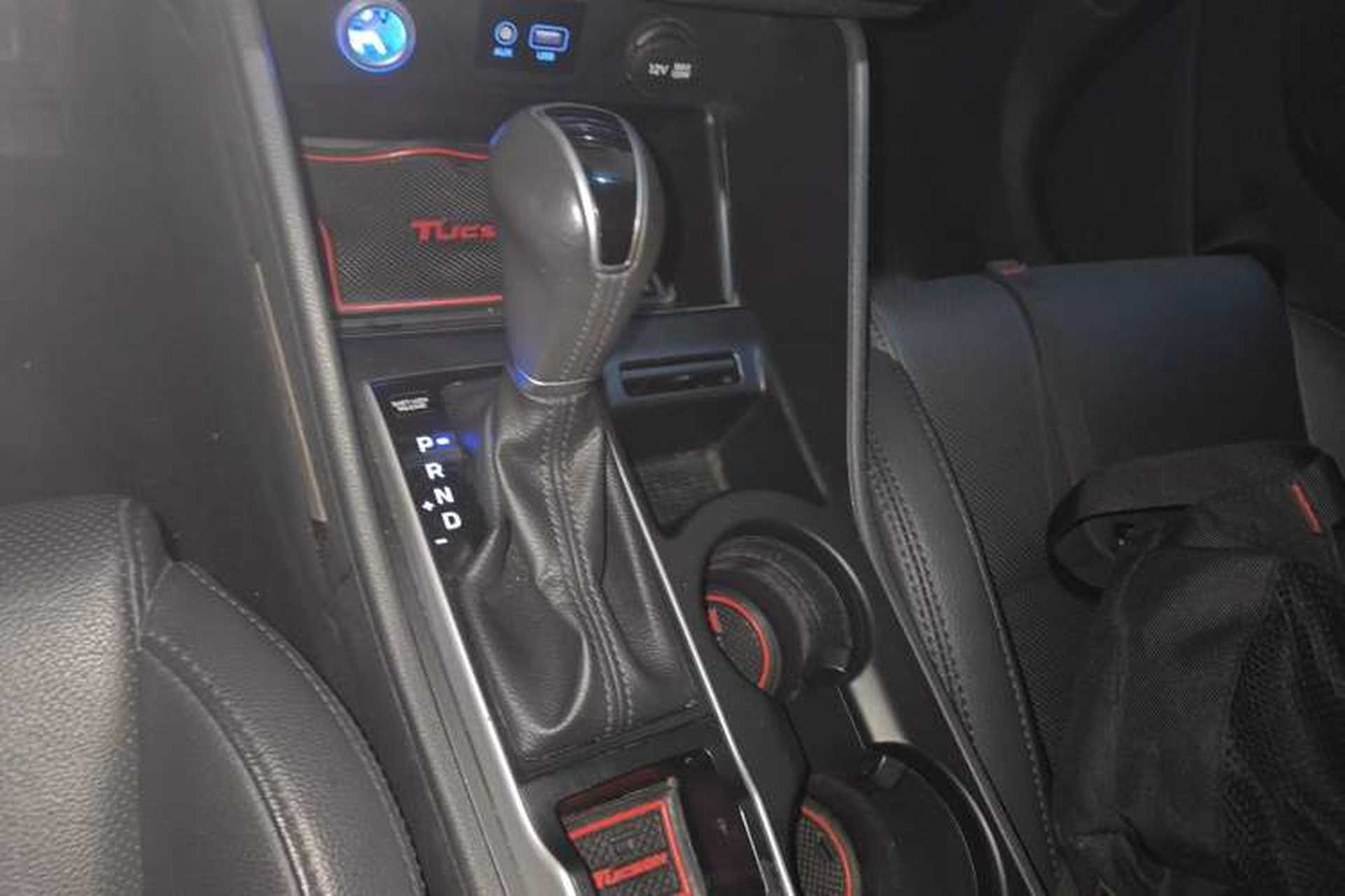 Used Hyundai Tucson 2018 1.6T Dual-Clutch Two-Wheel Drive 15th Anniversary Special Edition Gear Lever