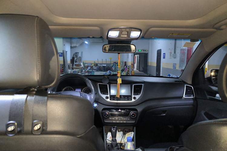 Used Hyundai Tucson 2018 1.6T Dual-Clutch Two-Wheel Drive 15th Anniversary Special Edition Headliner