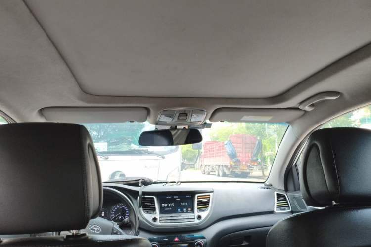 Used Hyundai Tucson 2018 1.6T Dual-Clutch Two-Wheel Drive 15th Anniversary Special Edition Headliner