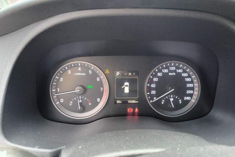 Used Hyundai Tucson 2018 1.6T Dual-Clutch Two-Wheel Drive 15th Anniversary Special Edition Instrument Cluster