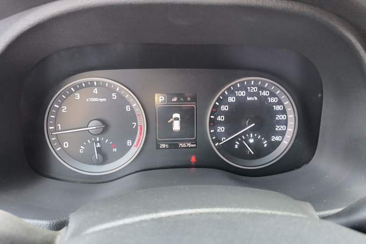 Used Hyundai Tucson 2018 1.6T Dual-Clutch Two-Wheel Drive 15th Anniversary Special Edition Instrument Cluster