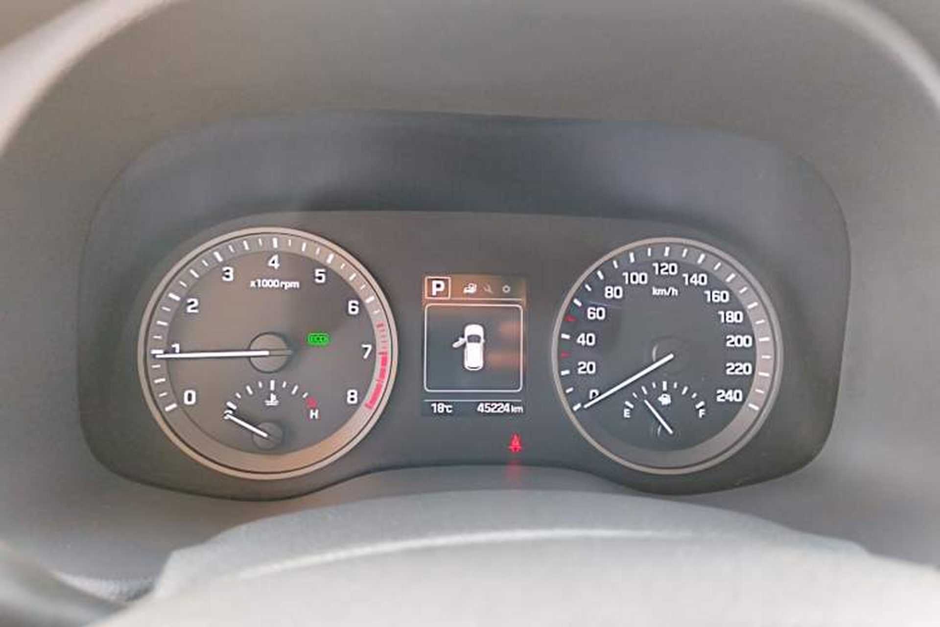 Used Hyundai Tucson 2018 1.6T Dual-Clutch Two-Wheel Drive 15th Anniversary Special Edition Instrument Cluster