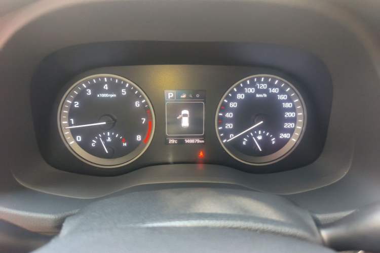 Used Hyundai Tucson 2018 1.6T Dual-Clutch Two-Wheel Drive 15th Anniversary Special Edition Instrument Cluster