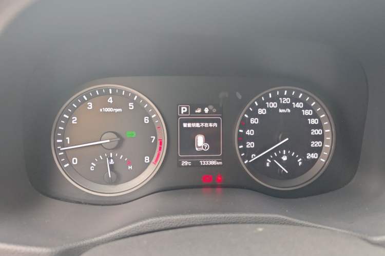 Used Hyundai Tucson 2018 1.6T Dual-Clutch Two-Wheel Drive 15th Anniversary Special Edition Instrument Cluster