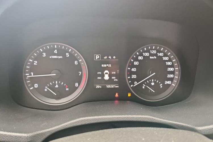 Used Hyundai Tucson 2018 1.6T Dual-Clutch Two-Wheel Drive 15th Anniversary Special Edition Instrument Cluster