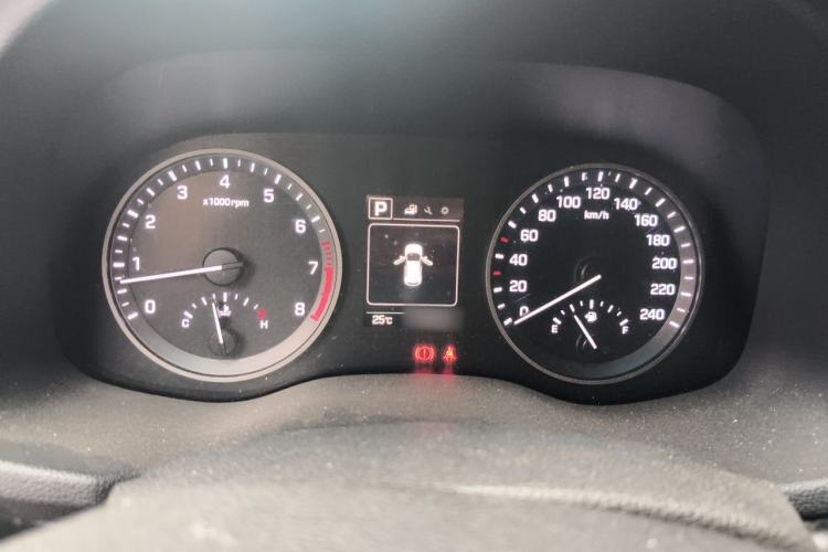 Used Hyundai Tucson 2018 1.6T Dual-Clutch Two-Wheel Drive 15th Anniversary Special Edition Instrument Cluster