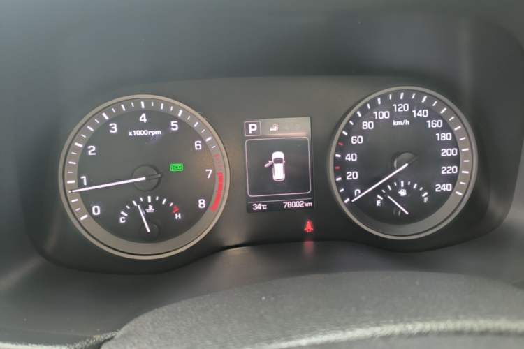 Used Hyundai Tucson 2018 1.6T Dual-Clutch Two-Wheel Drive 15th Anniversary Special Edition Instrument Cluster