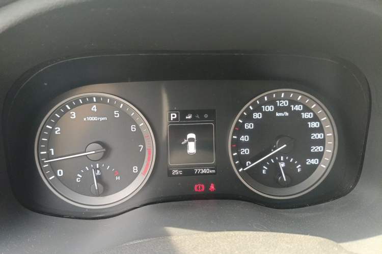 Used Hyundai Tucson 2018 1.6T Dual-Clutch Two-Wheel Drive 15th Anniversary Special Edition Instrument Cluster