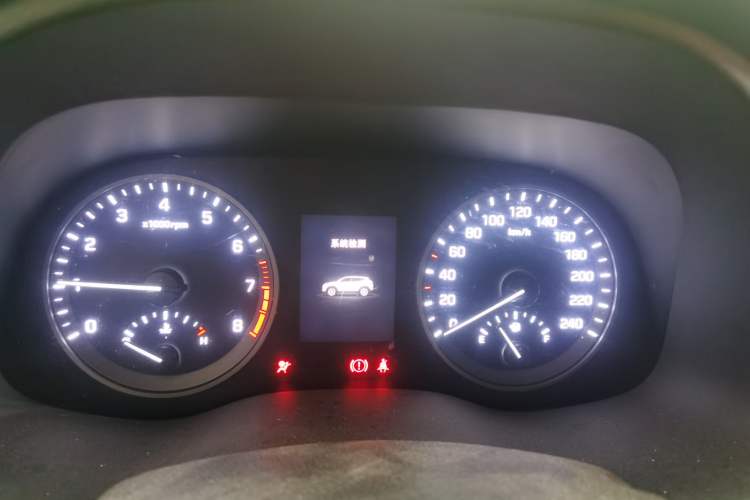 Used Hyundai Tucson 2018 1.6T Dual-Clutch Two-Wheel Drive 15th Anniversary Special Edition Instrument Cluster