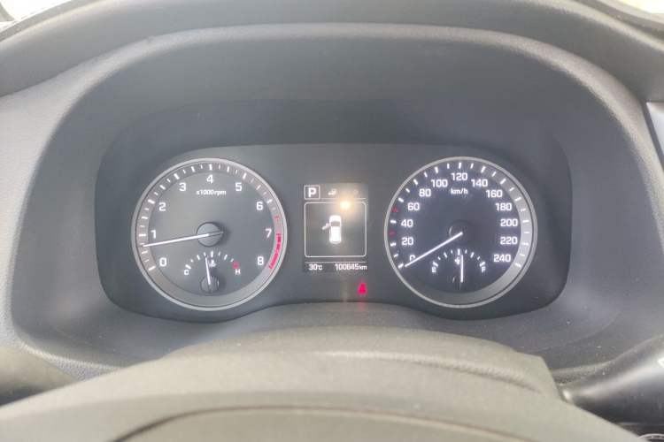 Used Hyundai Tucson 2018 1.6T Dual-Clutch Two-Wheel Drive 15th Anniversary Special Edition Instrument Cluster