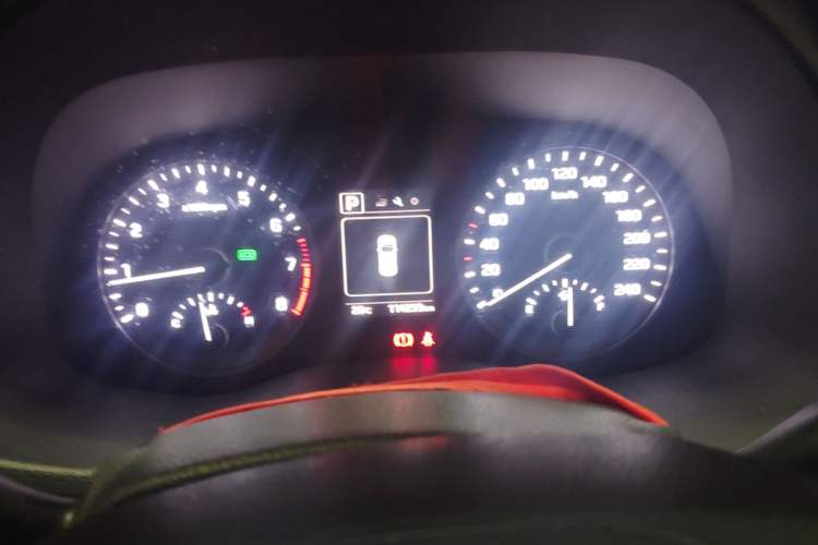 Used Hyundai Tucson 2018 1.6T Dual-Clutch Two-Wheel Drive 15th Anniversary Special Edition Instrument Cluster