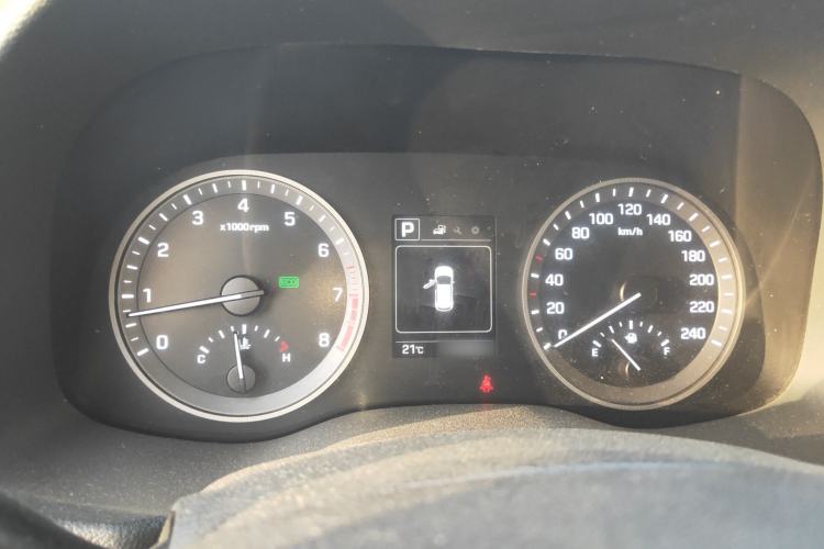 Used Hyundai Tucson 2018 1.6T Dual-Clutch Two-Wheel Drive 15th Anniversary Special Edition Instrument Cluster