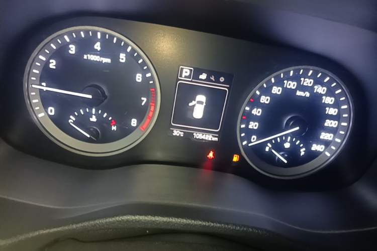 Used Hyundai Tucson 2018 1.6T Dual-Clutch Two-Wheel Drive 15th Anniversary Special Edition Instrument Cluster