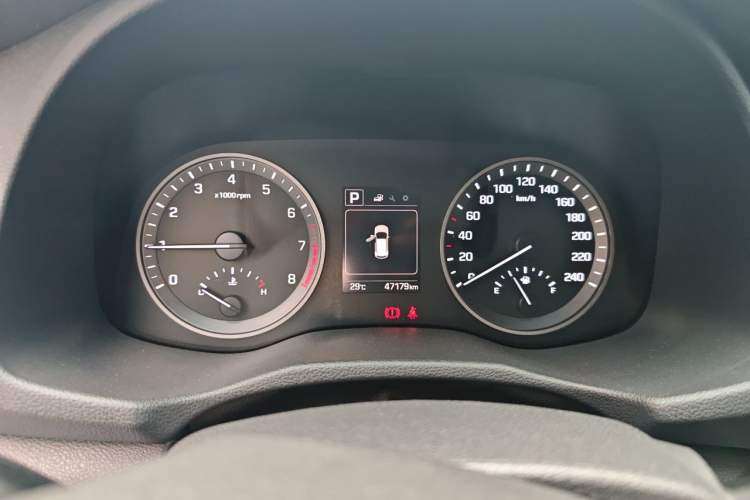 Used Hyundai Tucson 2018 1.6T Dual-Clutch Two-Wheel Drive 15th Anniversary Special Edition Instrument Cluster