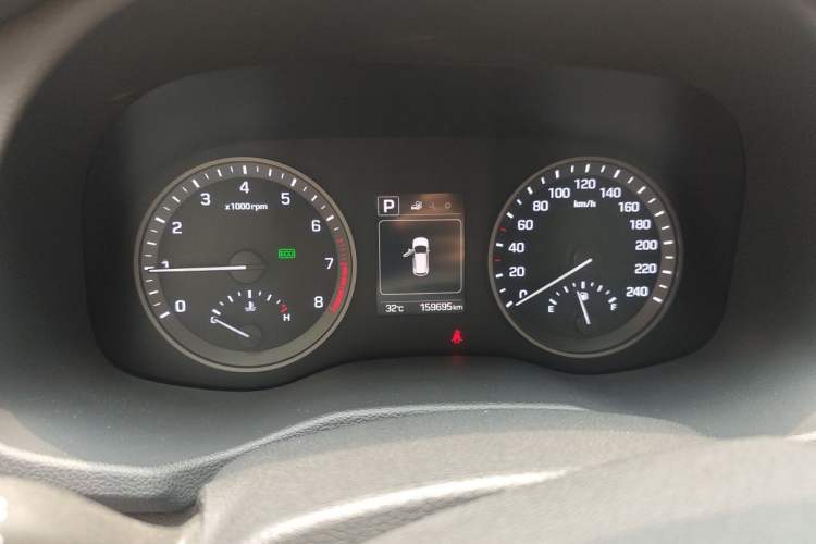 Used Hyundai Tucson 2018 1.6T Dual-Clutch Two-Wheel Drive 15th Anniversary Special Edition Instrument Cluster