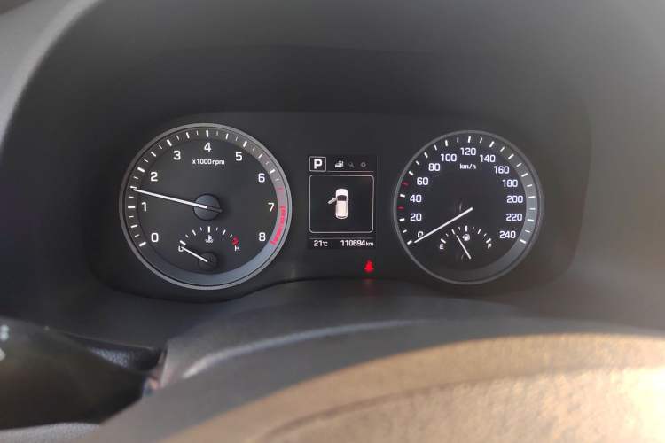 Used Hyundai Tucson 2018 1.6T Dual-Clutch Two-Wheel Drive 15th Anniversary Special Edition Instrument Cluster