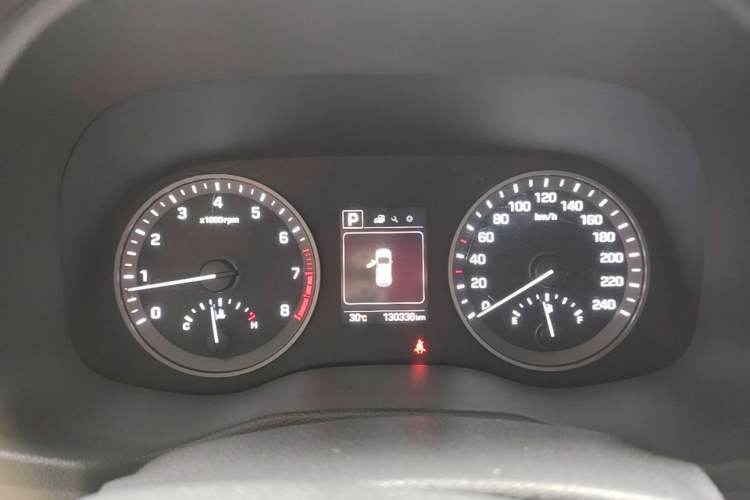Used Hyundai Tucson 2018 1.6T Dual-Clutch Two-Wheel Drive 15th Anniversary Special Edition Instrument Cluster
