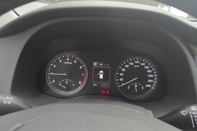 Used Hyundai Tucson 2018 1.6T Dual-Clutch Two-Wheel Drive 15th Anniversary Special Edition Instrument Cluster