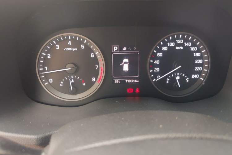 Used Hyundai Tucson 2018 1.6T Dual-Clutch Two-Wheel Drive 15th Anniversary Special Edition Instrument Cluster