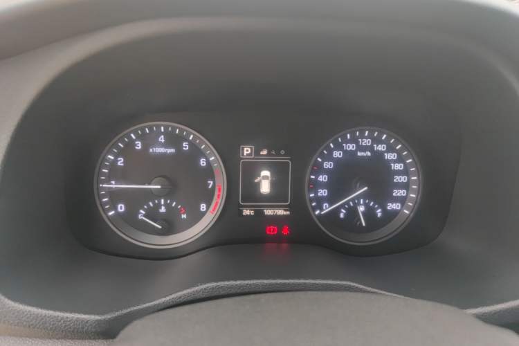 Used Hyundai Tucson 2018 1.6T Dual-Clutch Two-Wheel Drive 15th Anniversary Special Edition Instrument Cluster