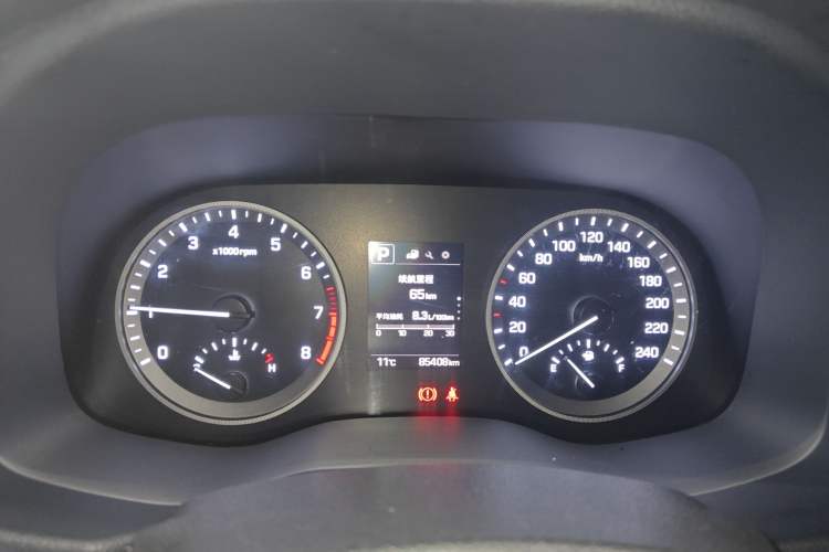 Used Hyundai Tucson 2018 1.6T Dual-Clutch Two-Wheel Drive 15th Anniversary Special Edition Instrument Cluster