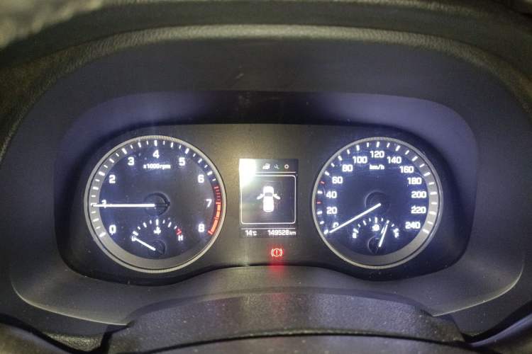Used Hyundai Tucson 2018 1.6T Dual-Clutch Two-Wheel Drive 15th Anniversary Special Edition Instrument Cluster