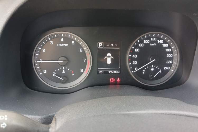 Used Hyundai Tucson 2018 1.6T Dual-Clutch Two-Wheel Drive 15th Anniversary Special Edition Instrument Cluster