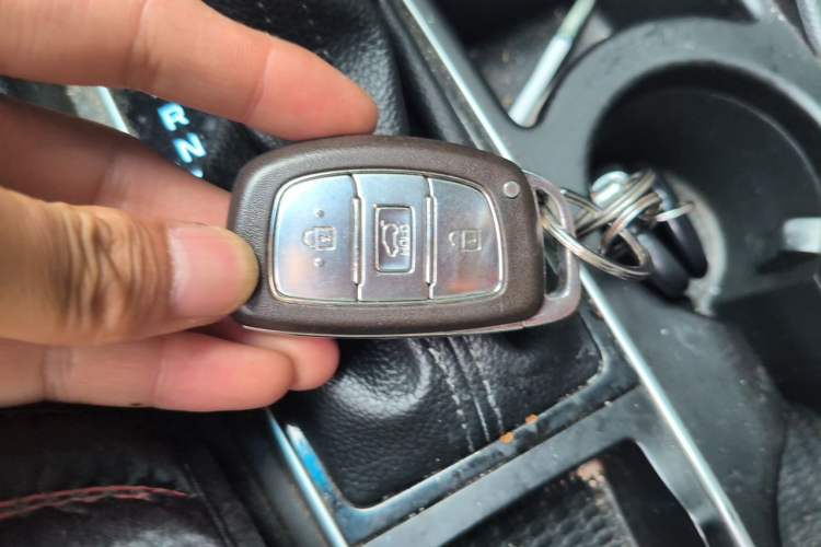 Used Hyundai Tucson 2018 1.6T Dual-Clutch Two-Wheel Drive 15th Anniversary Special Edition Interior 1