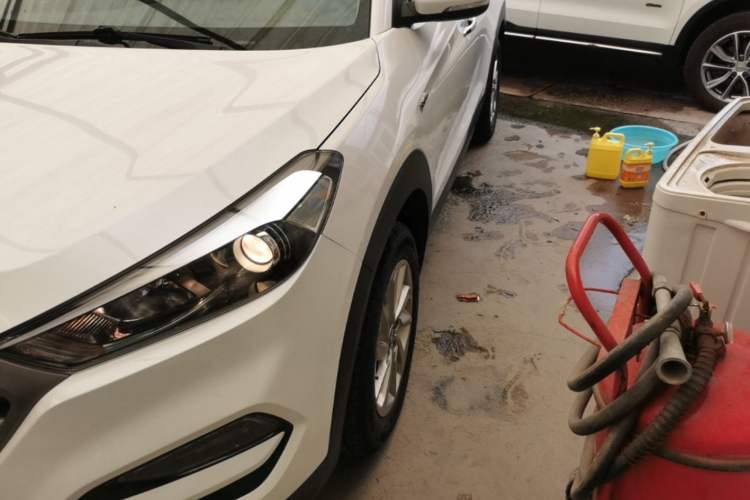 Used Hyundai Tucson 2018 1.6T Dual-Clutch Two-Wheel Drive 15th Anniversary Special Edition Left Front Headlight