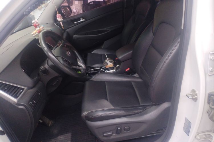 Used Hyundai Tucson 2018 1.6T Dual-Clutch Two-Wheel Drive 15th Anniversary Special Edition Left Front Seat