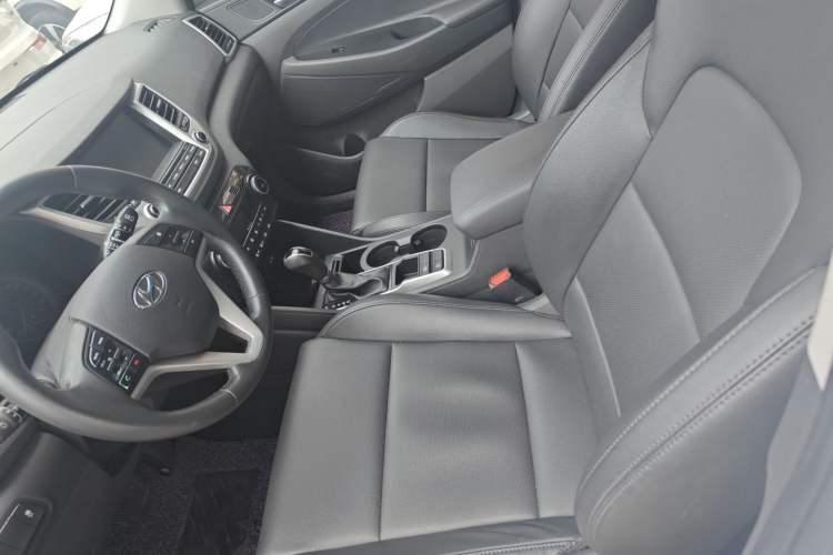 Used Hyundai Tucson 2018 1.6T Dual-Clutch Two-Wheel Drive 15th Anniversary Special Edition Left Front Seat
