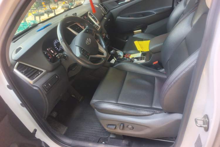 Used Hyundai Tucson 2018 1.6T Dual-Clutch Two-Wheel Drive 15th Anniversary Special Edition Left Front Seat