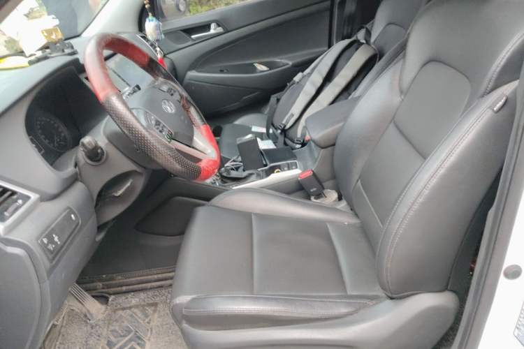 Used Hyundai Tucson 2018 1.6T Dual-Clutch Two-Wheel Drive 15th Anniversary Special Edition Left Front Seat