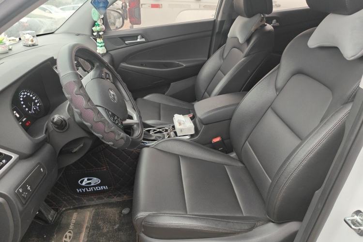 Used Hyundai Tucson 2018 1.6T Dual-Clutch Two-Wheel Drive 15th Anniversary Special Edition Left Front Seat