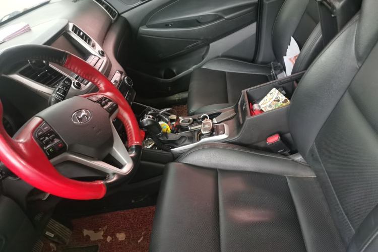 Used Hyundai Tucson 2018 1.6T Dual-Clutch Two-Wheel Drive 15th Anniversary Special Edition Left Front Seat