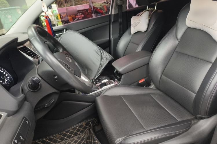 Used Hyundai Tucson 2018 1.6T Dual-Clutch Two-Wheel Drive 15th Anniversary Special Edition Left Front Seat