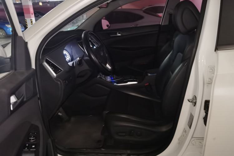 Used Hyundai Tucson 2018 1.6T Dual-Clutch Two-Wheel Drive 15th Anniversary Special Edition Left Front Seat