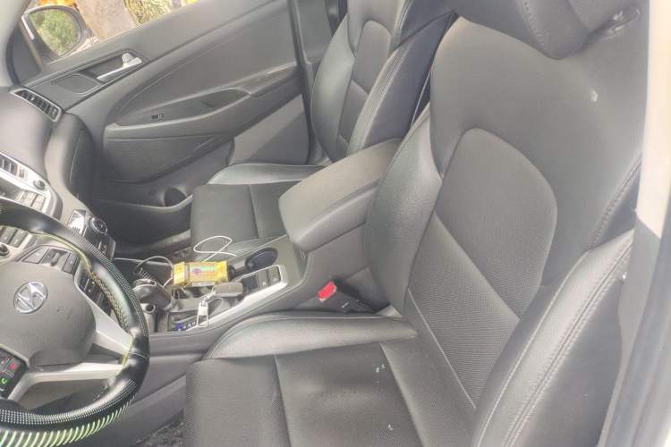 Used Hyundai Tucson 2018 1.6T Dual-Clutch Two-Wheel Drive 15th Anniversary Special Edition Left Front Seat