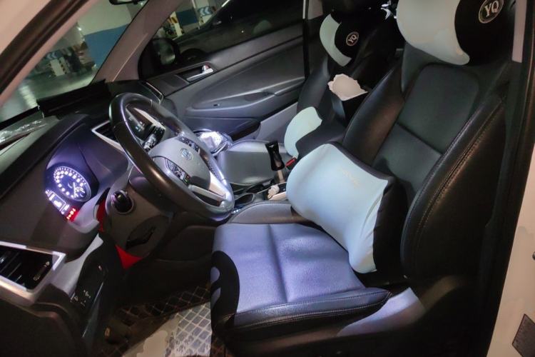 Used Hyundai Tucson 2018 1.6T Dual-Clutch Two-Wheel Drive 15th Anniversary Special Edition Left Front Seat