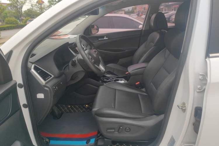 Used Hyundai Tucson 2018 1.6T Dual-Clutch Two-Wheel Drive 15th Anniversary Special Edition Left Front Seat