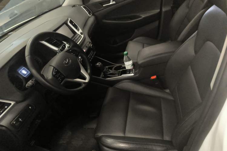 Used Hyundai Tucson 2018 1.6T Dual-Clutch Two-Wheel Drive 15th Anniversary Special Edition Left Front Seat