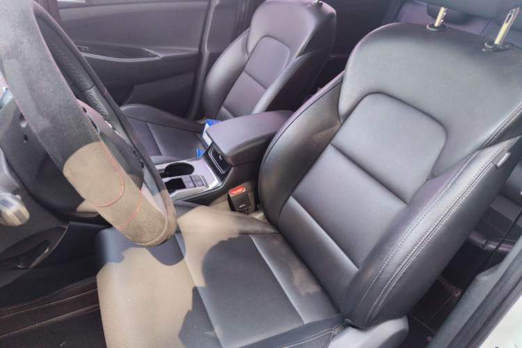 Used Hyundai Tucson 2018 1.6T Dual-Clutch Two-Wheel Drive 15th Anniversary Special Edition Left Front Seat