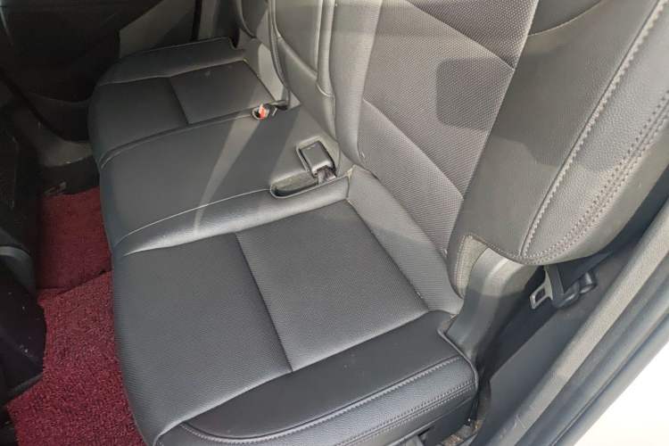 Used Hyundai Tucson 2018 1.6T Dual-Clutch Two-Wheel Drive 15th Anniversary Special Edition Left Rear Seat