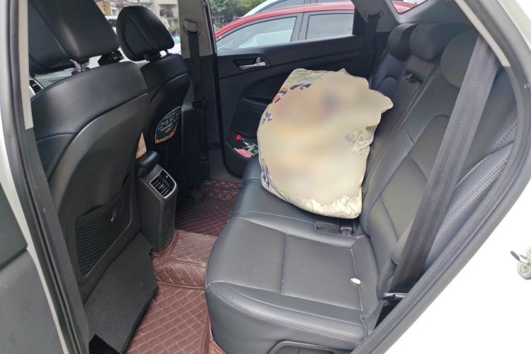 Used Hyundai Tucson 2018 1.6T Dual-Clutch Two-Wheel Drive 15th Anniversary Special Edition Left Rear Seat