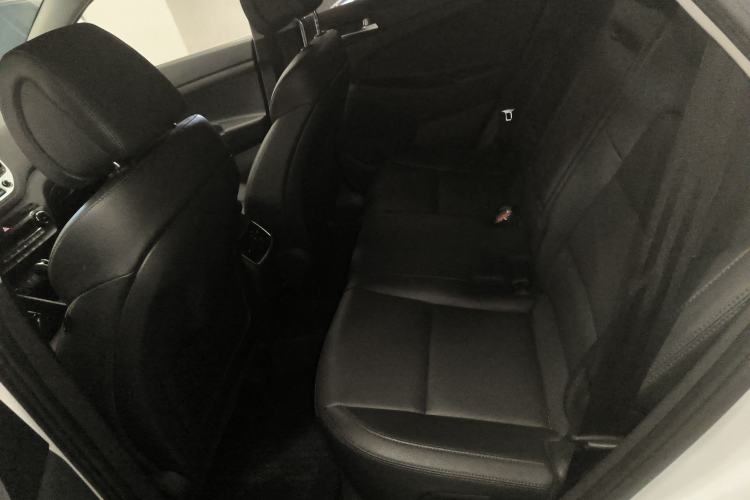 Used Hyundai Tucson 2018 1.6T Dual-Clutch Two-Wheel Drive 15th Anniversary Special Edition Left Rear Seat